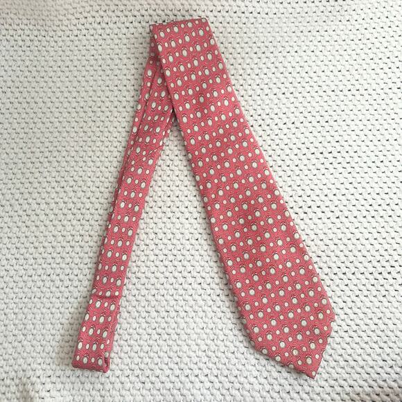 Vineyard Vines Martha's Handpicked Shep Ian Salmon Pink Tee Time Clocks Golf Tie - Picture 7 of 8